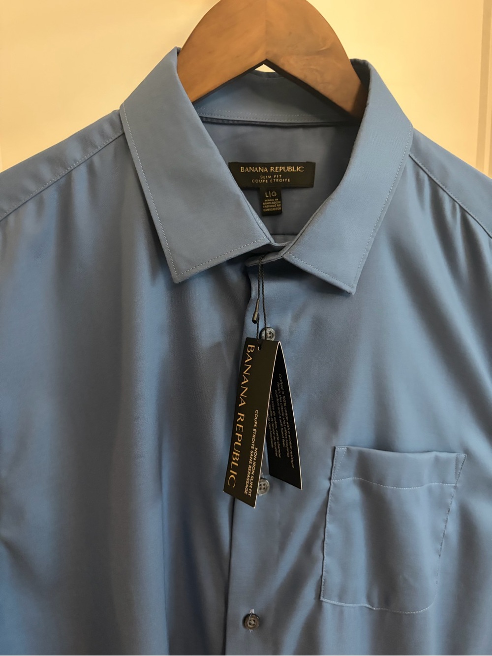 Banana Republic Men’s Light Blue non iron Slim Fit Dress Shirt